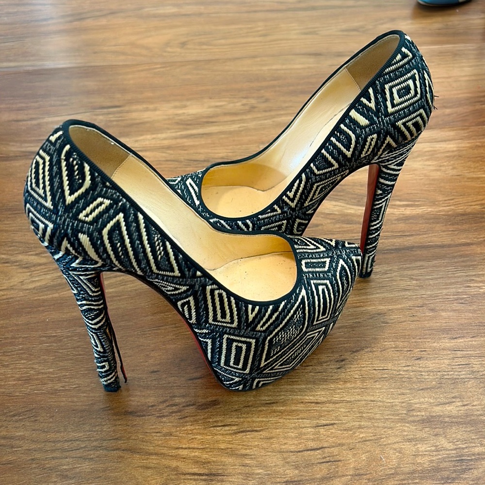 100%Authentic Christian Louboutin heels size 37 Used Condition shown in pictures